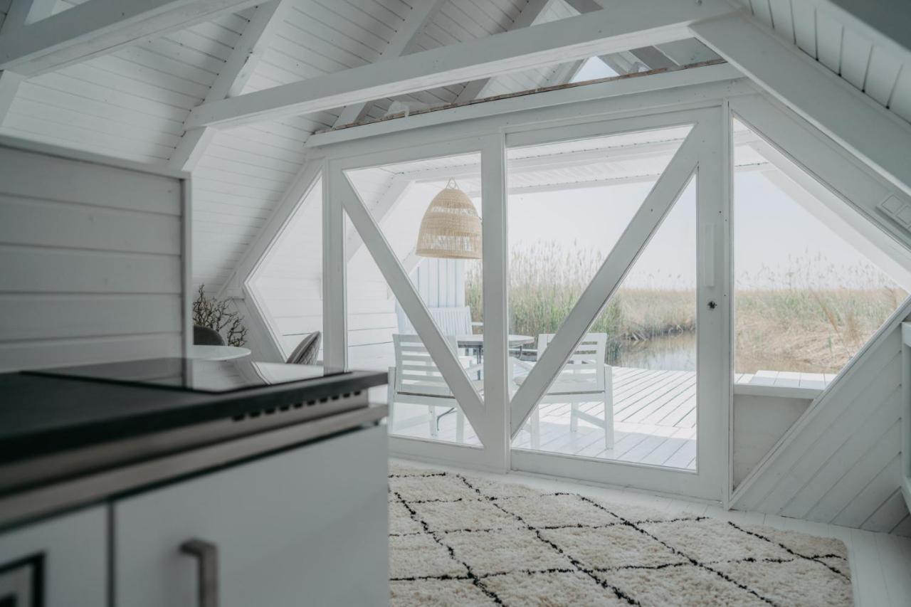 Seehuette Neusiedlersee - Strandhaus, Elektroboot Inklusive Руст Экстерьер фото